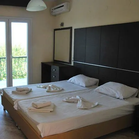 מלון דירות Sunrise 3*